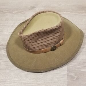 Outback Trading Company Hat Oilskin Kodiak with Mesh Quickdry 1472 Tan Men's Med